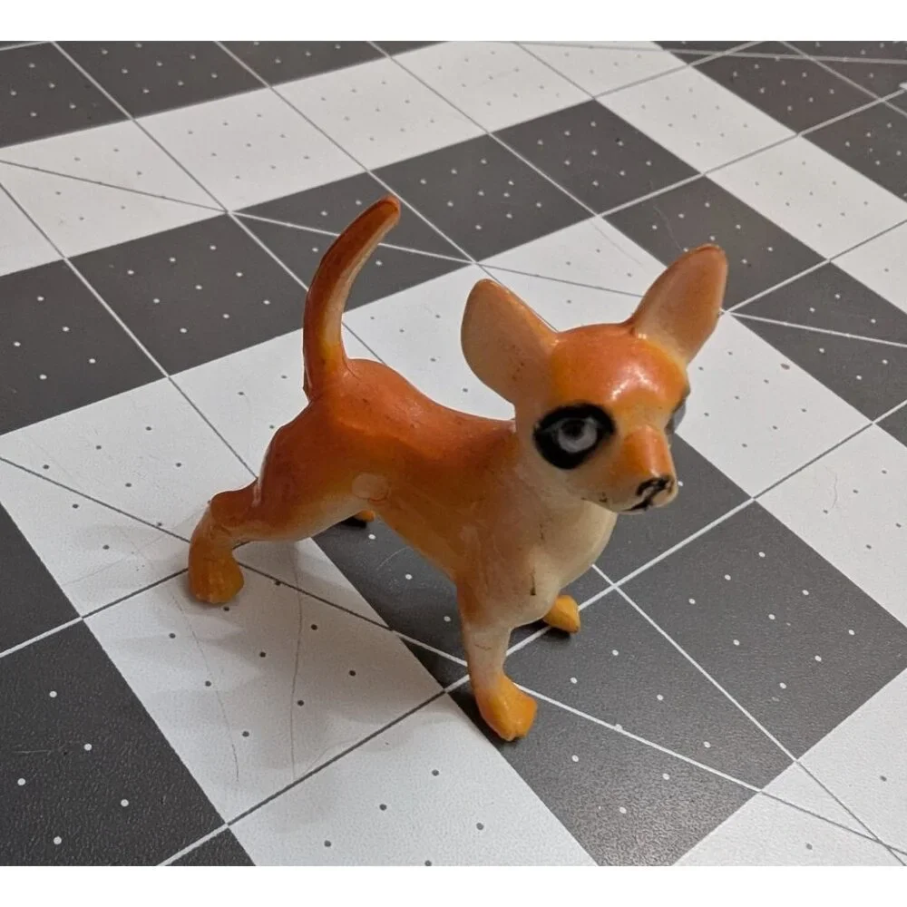 Orange‎ Brown Chihuahua mini hard plastic dog MCM 2 in x 3 inch roung black eyes